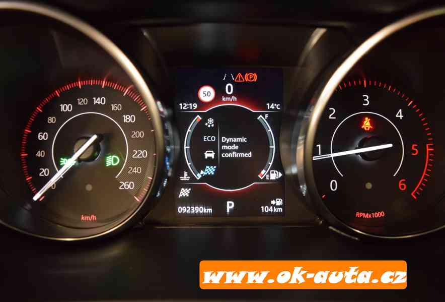 Jaguar E-Pace 2.0 D AWD 92 000 KM 2020-DPH - foto 21