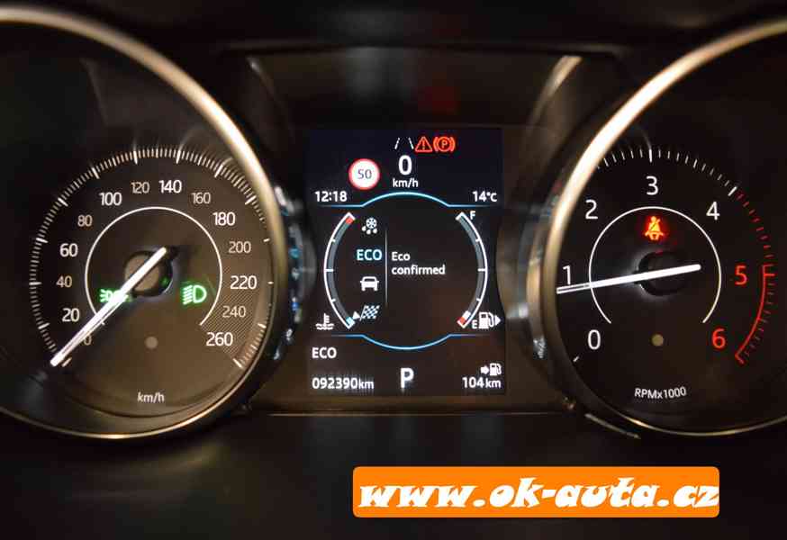 Jaguar E-Pace 2.0 D AWD 92 000 KM 2020-DPH - foto 20