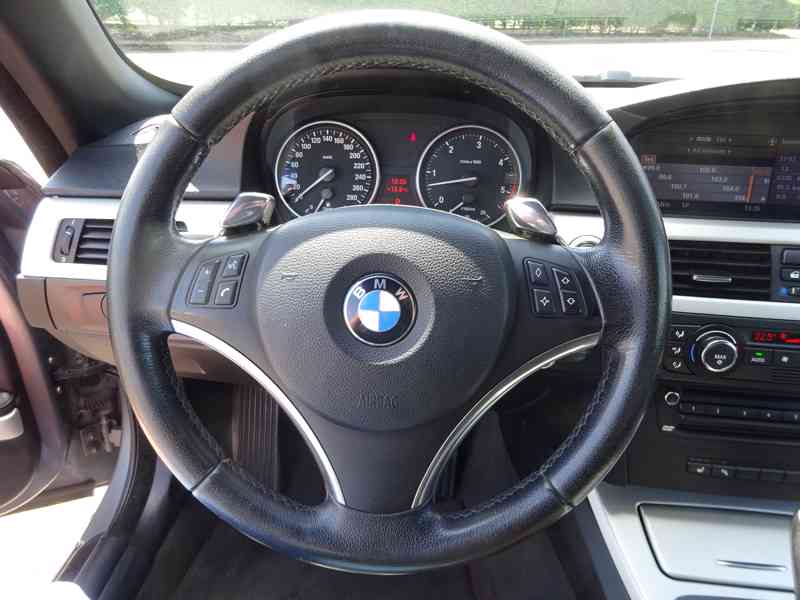 BMW 330 CD CABRIO r.v.2007 (170 kw) automat  - foto 11