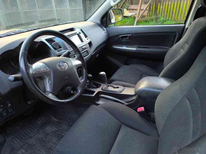 Toyota Hilux 3,0   D - foto 4
