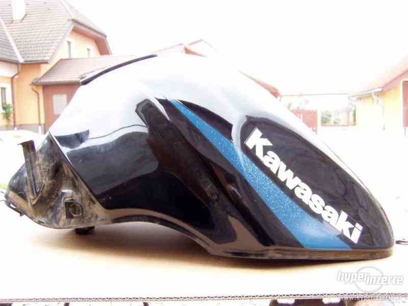 Kawasaki ZZR 600 - foto 2