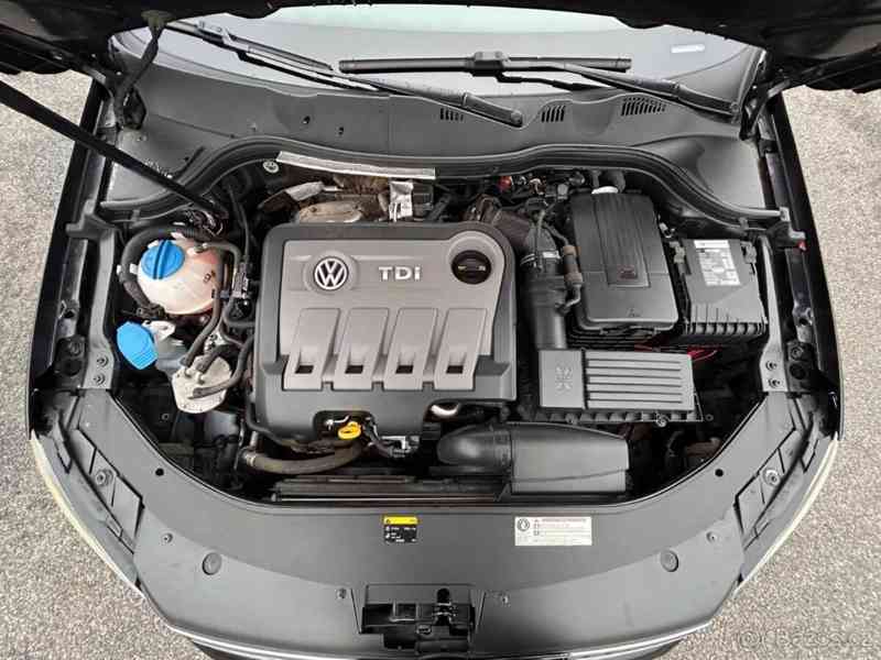Volkswagen Passat 2,0   B7 - foto 16