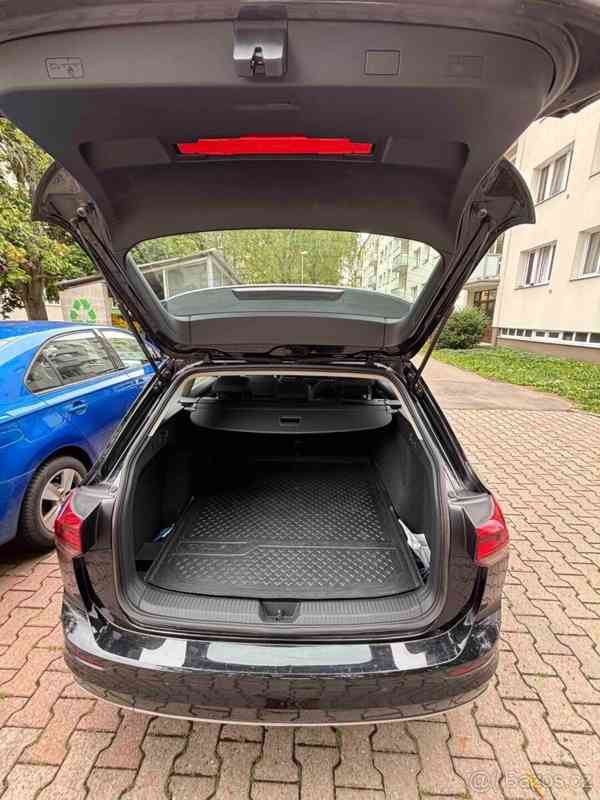 Volkswagen Golf Variant 1,5   TSI, 96kW, manuál, 2022 - foto 20