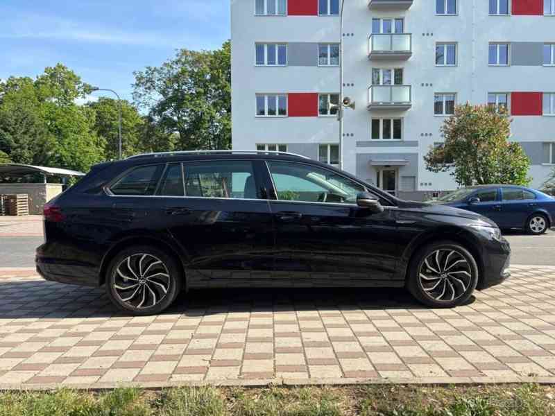 Volkswagen Golf Variant 1,5   TSI, 96kW, manuál, 2022 - foto 6