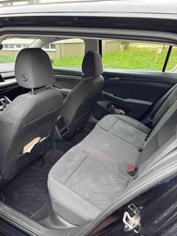 Volkswagen Golf Variant 1,5   TSI, 96kW, manuál, 2022 - foto 17