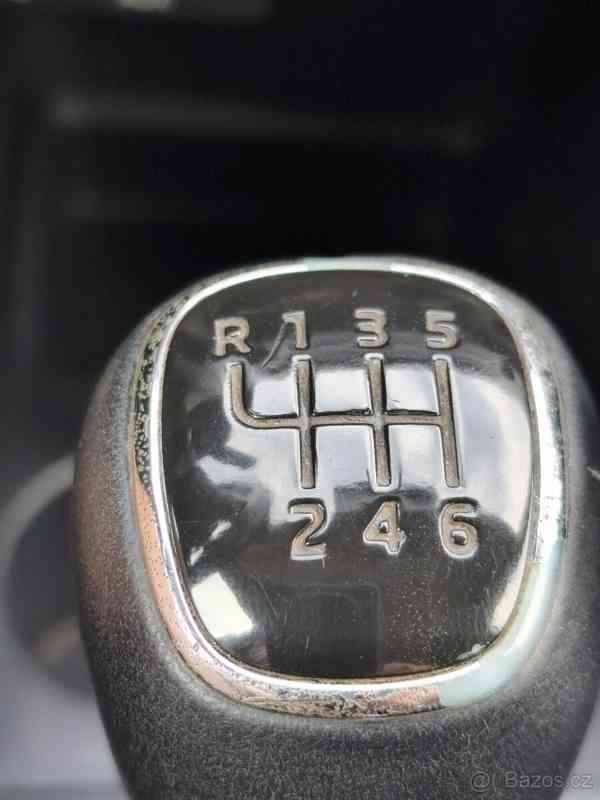 Škoda Rapid 1,2 tsi 77kw šest st. převod - foto 9