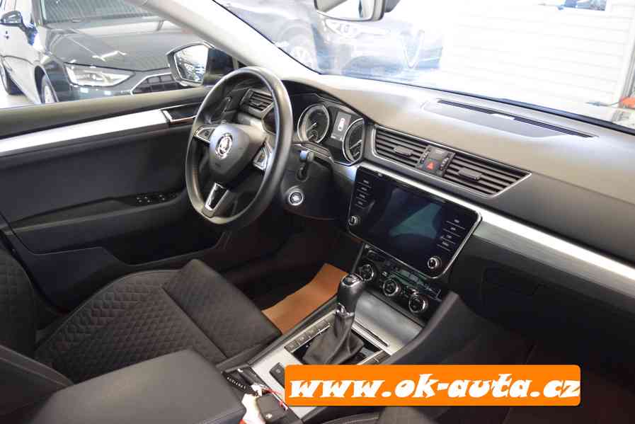 Škoda Superb 1.4 TSI IV DSG 160 kW RV 2020-DPH - foto 14