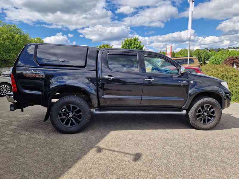 Toyota Hilux 2,5D 4D DC Life 4x4 106kw - foto 12