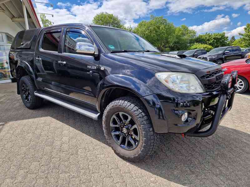 Toyota Hilux 2,5D 4D DC Life 4x4 106kw - foto 2