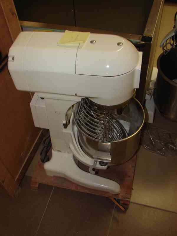 Universální robot B10 - foto 2