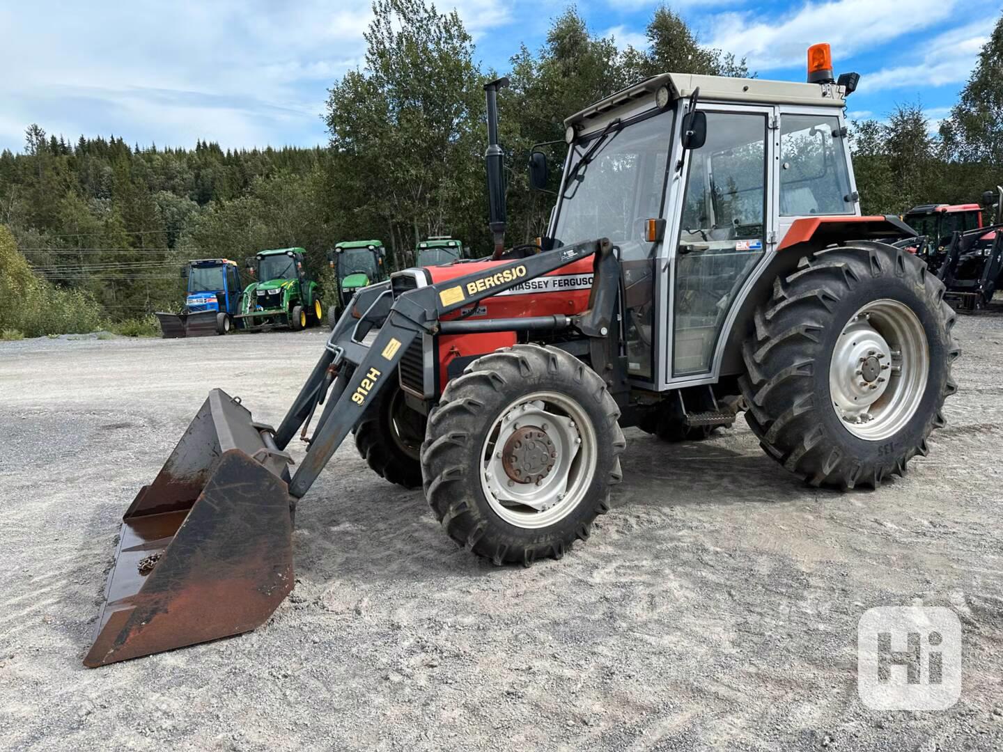 Traktor Massey Ferguson 362 - foto 1