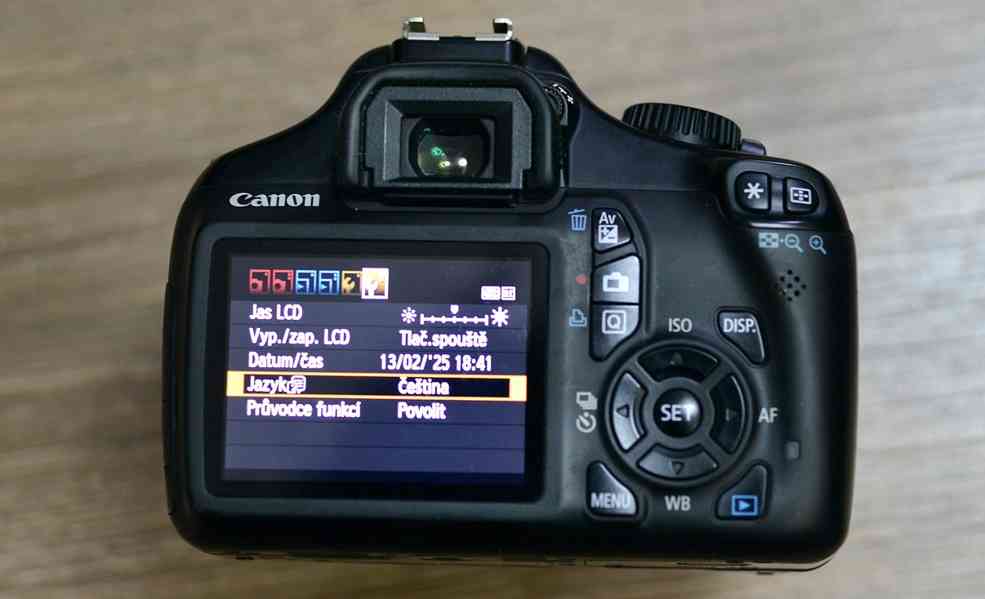 Canon EOS 1100D + Canon EFS 18-55mm  22000 Exp. - foto 6