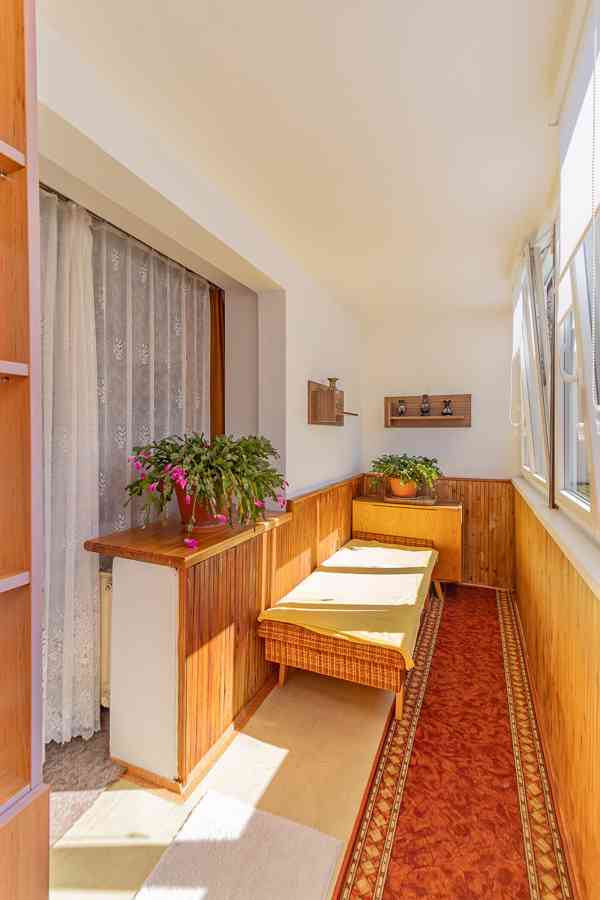 Prodej prostorného rodinného domu u parku v Klatovech - foto 32