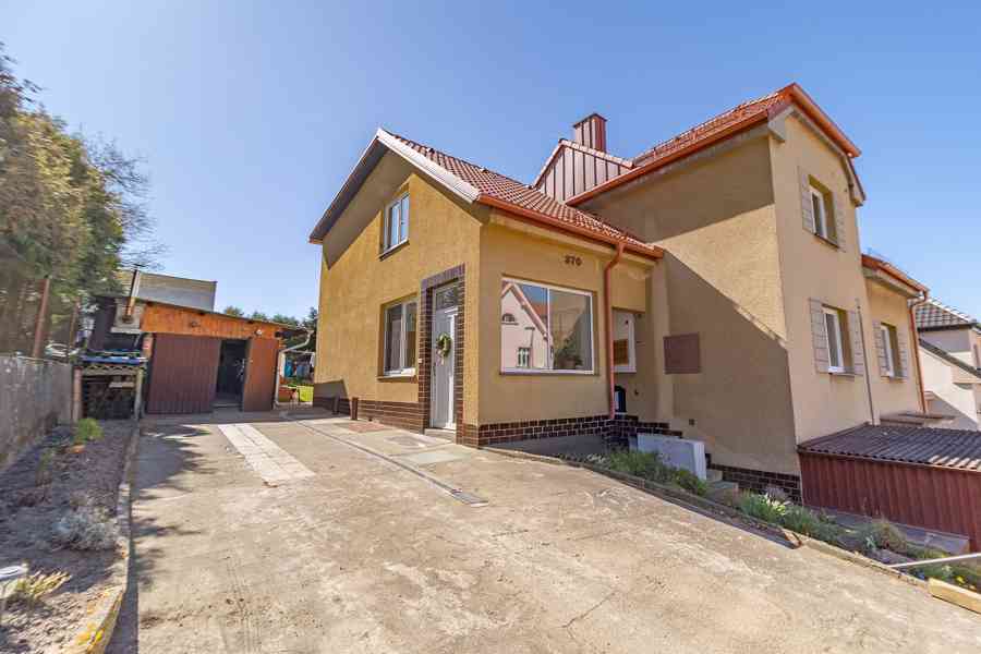 Prodej prostorného rodinného domu u parku v Klatovech - foto 10