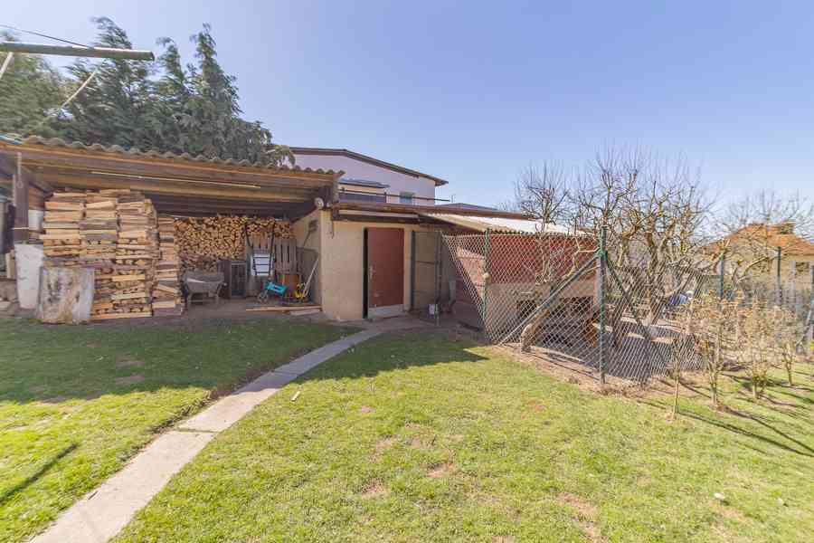 Prodej prostorného rodinného domu u parku v Klatovech - foto 42