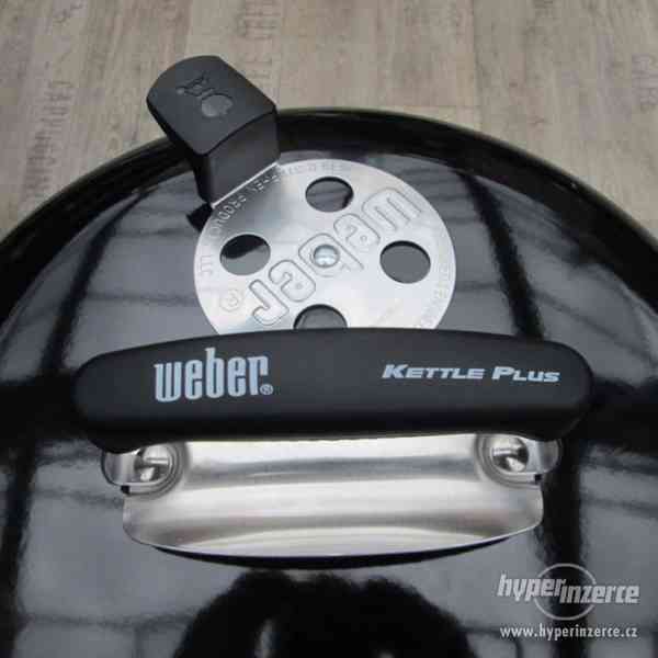 Weber One-Touch Kettle Plus 47cm Nový+solné desky+u uhlí3kg - foto 3