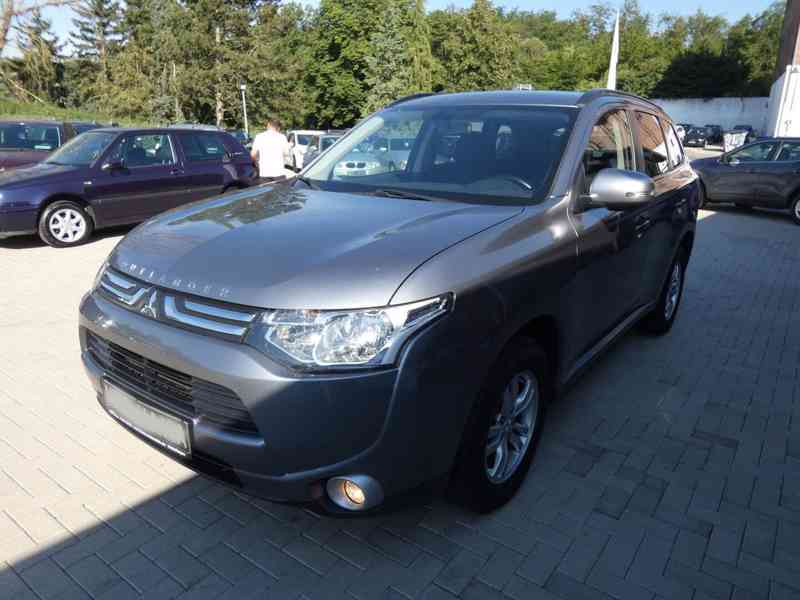 Mitsubishi Outlander 2.0i Invite ClearTec 4x2 benzín 110kw - foto 6