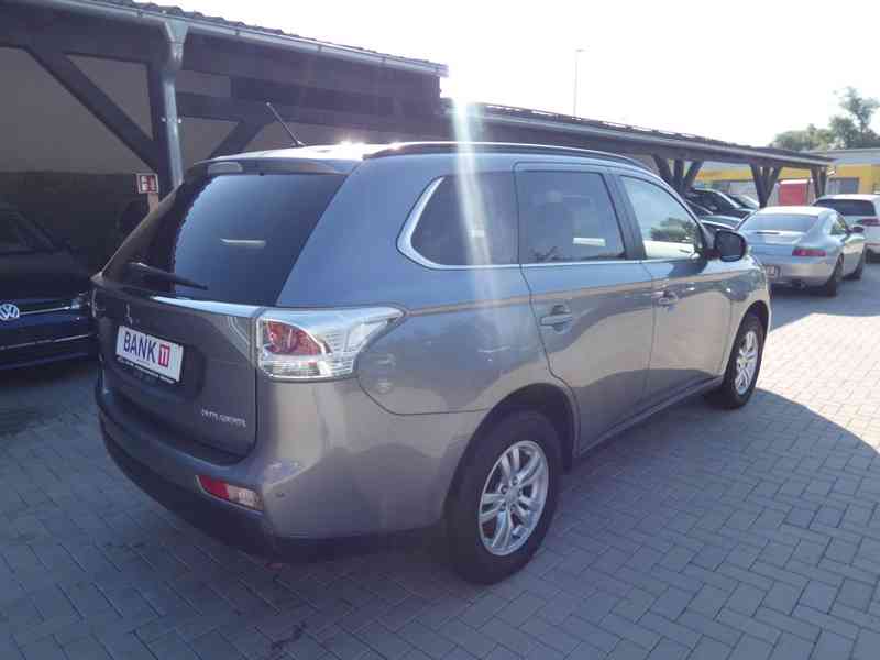 Mitsubishi Outlander 2.0i Invite ClearTec 4x2 benzín 110kw - foto 3