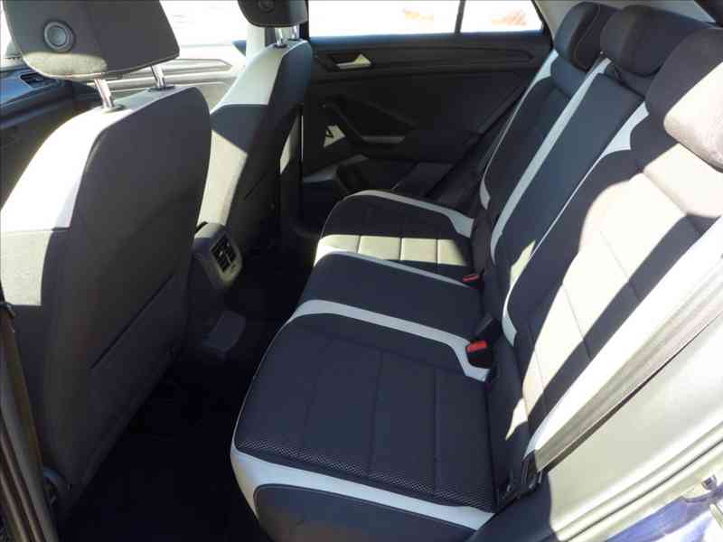 Volkswagen T-Roc 2,0 TDI 110KW 4x4 VIRTUAL LED - foto 6