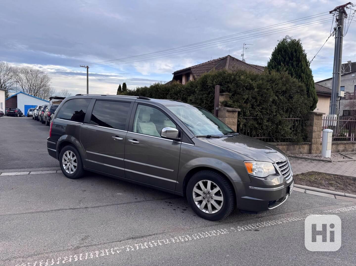 Chrysler Grand Voyager 2,8 CRDi Limited DVD 2010 - foto 1