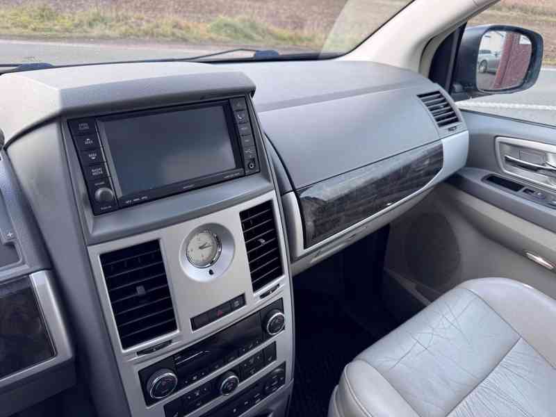 Chrysler Grand Voyager 2,8 CRDi Limited DVD 2010 - foto 19