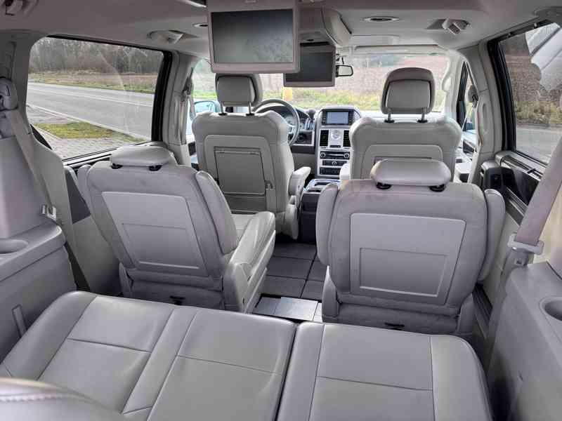 Chrysler Grand Voyager 2,8 CRDi Limited DVD 2010 - foto 9