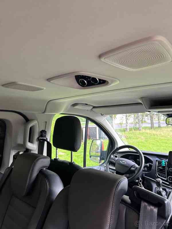 Ford Tourneo Custom 2,0   Titanium X L1 2022 136 kW - foto 8