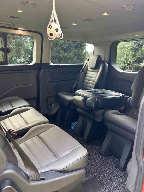 Ford Tourneo Custom 2,0   Titanium X L1 2022 136 kW - foto 10