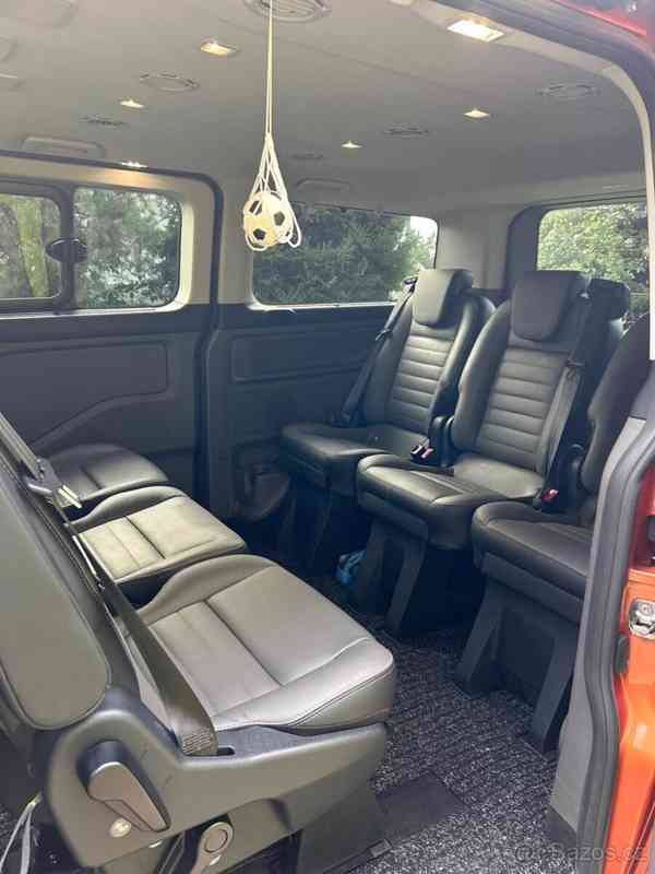 Ford Tourneo Custom 2,0   Titanium X L1 2022 136 kW - foto 9