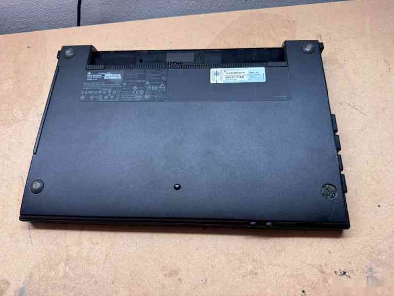 Predám pokazený notebook na náhradné diely zn. HP 4525s - foto 6