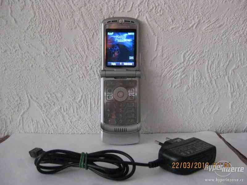 MOTOROLA Razr V3+SIM karta s bonusem ZDARMA!!! - foto 1