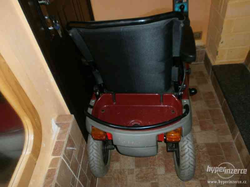 Elektrický invalidní vozík - foto 3
