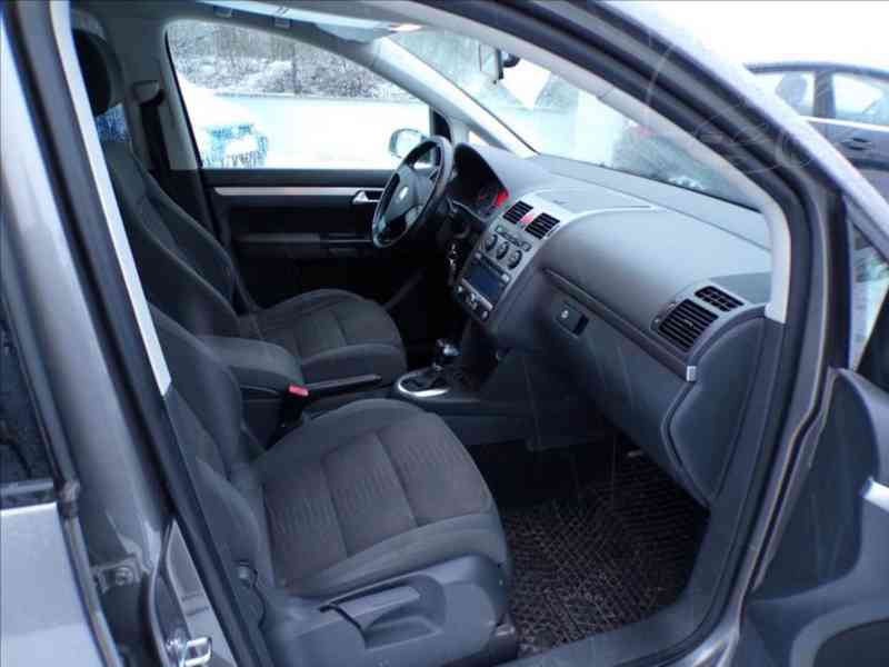 Volkswagen Touran 1,4 TSI-103KW DSG - foto 12