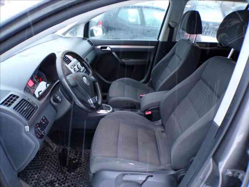 Volkswagen Touran 1,4 TSI-103KW DSG - foto 8