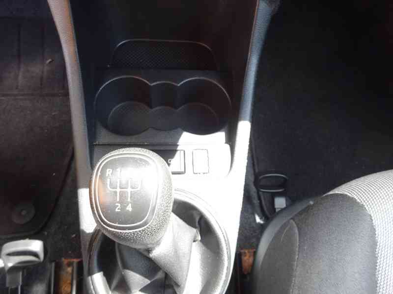 Škoda Fabia 1.2 TSI r.v.2014 (63 kw) stk:5/2027 - foto 9