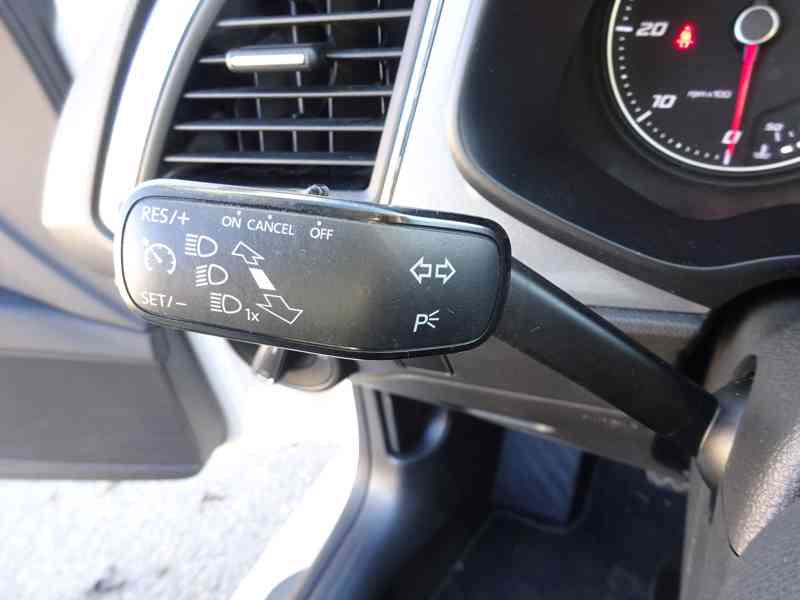 Seat Leon 2.0 TDI Combi r.v.2015 (110 kw) SERVISKA  - foto 15