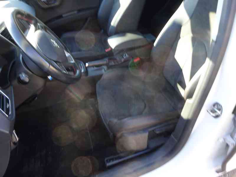 Seat Leon 2.0 TDI Combi r.v.2015 (110 kw) SERVISKA  - foto 17