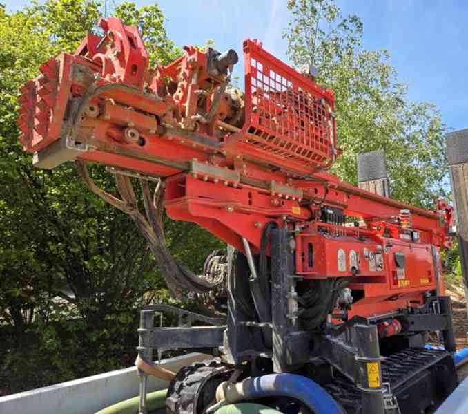 zánovní 5t vrtná do150m ca200mm proplach i vzduch Adler B75  - foto 2