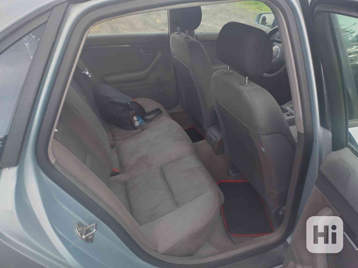 Audi A4/8E - foto 1