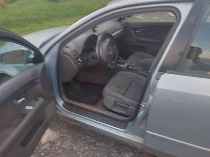 Audi A4/8E - foto 3