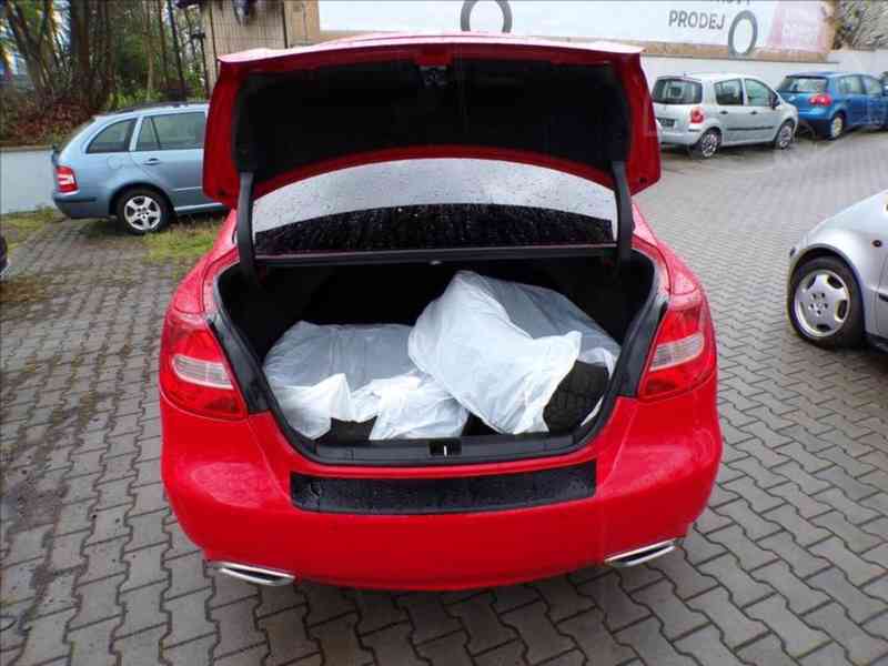 Suzuki Kizashi 2,4 i 4x4 AUTOMAT - foto 11