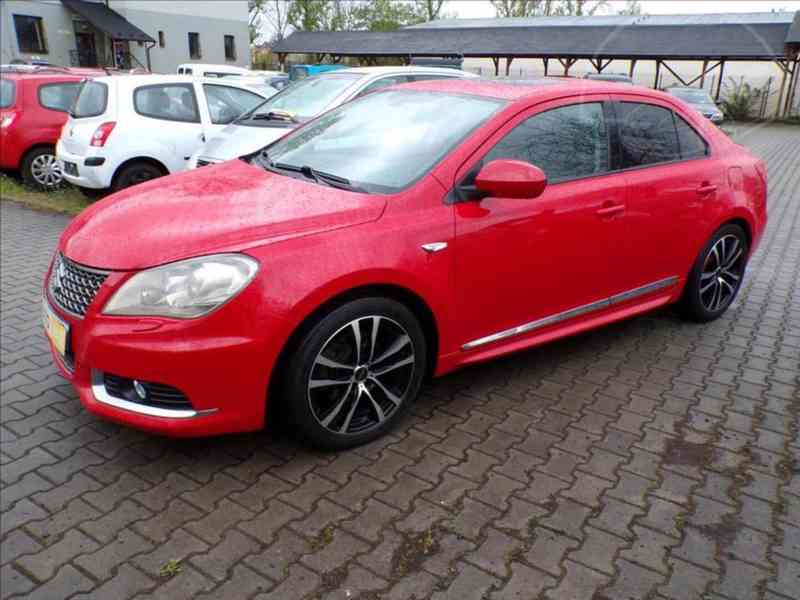 Suzuki Kizashi 2,4 i 4x4 AUTOMAT - foto 2