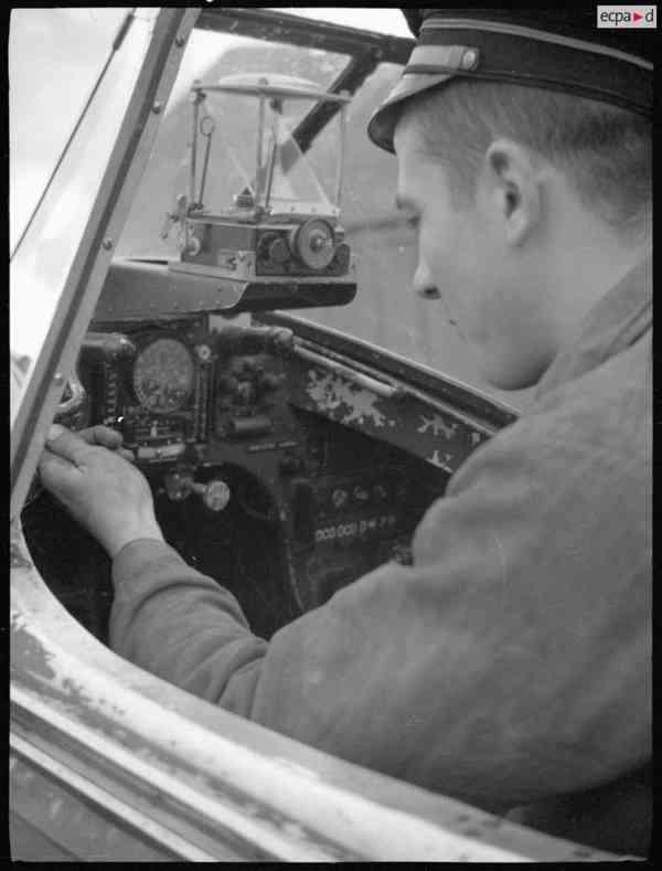 Prodám leteckou brigadýrku Armée de l´Air 1940 + Bloch MB152 - foto 4