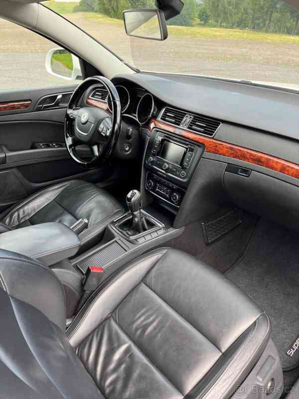 Škoda Superb 2,0   TDI 125 kW - foto 25