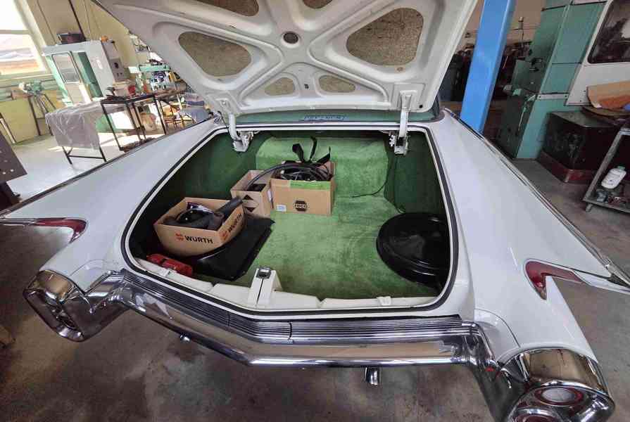 Cadillac de Ville, r. v. 1960, V-8 - 6380 cm3 - foto 9