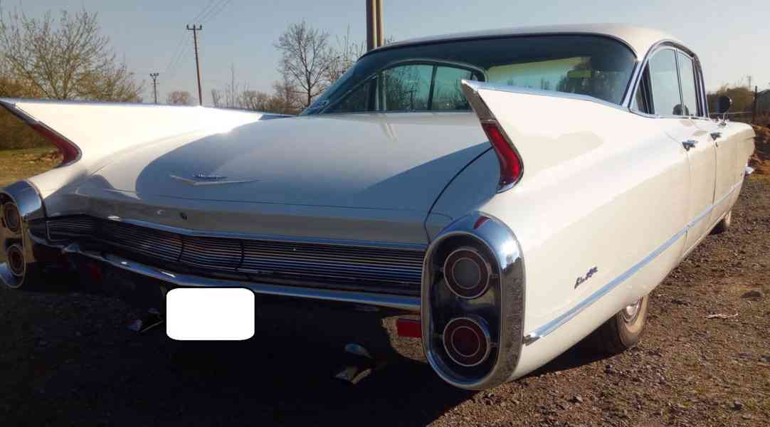 Cadillac de Ville, r. v. 1960, V-8 - 6380 cm3 - foto 4