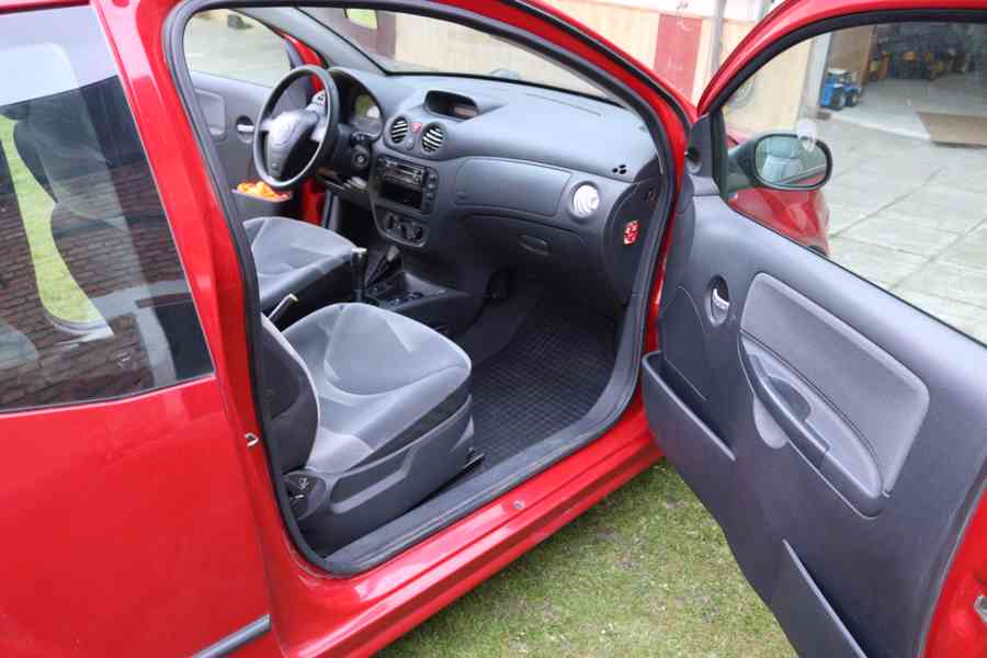 Prodám Citroen C2 - NOVÁ STK - foto 3