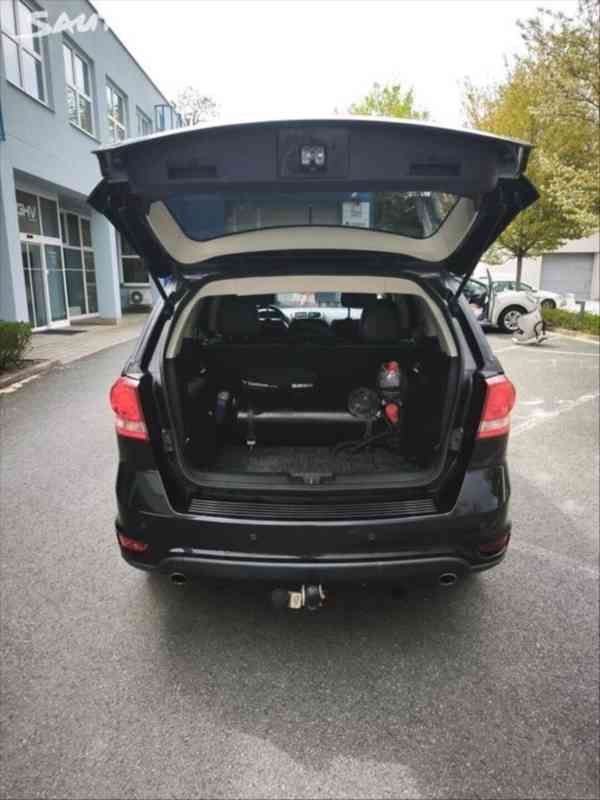 Fiat Freemont 3,6   4x4 AWD - foto 4