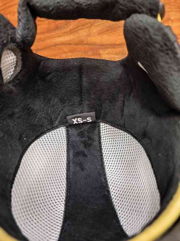 Dětské lyžařské helma a brýle  - foto 5