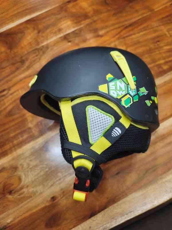 Dětské lyžařské helma a brýle  - foto 2